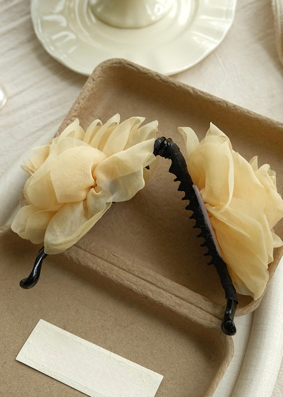 Cream Petal Garden Romantic Flower Hair Claw Clip
