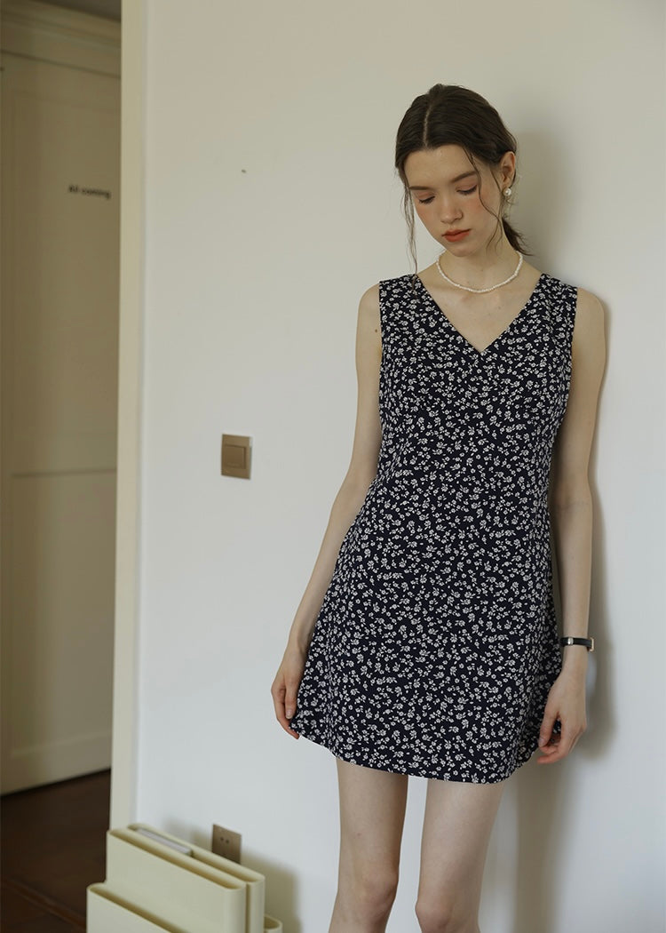 Midnight Daisy Mini Dress | Vintage Navy Floral Sleeveless Dress