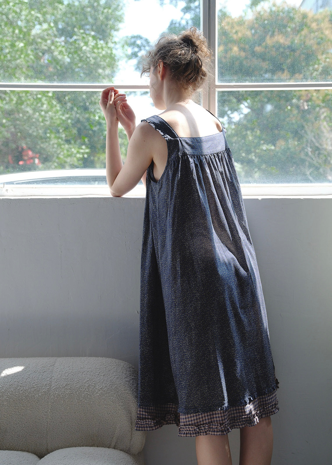 Noir Étoile Cotton Floral Sleeveless Nightdress