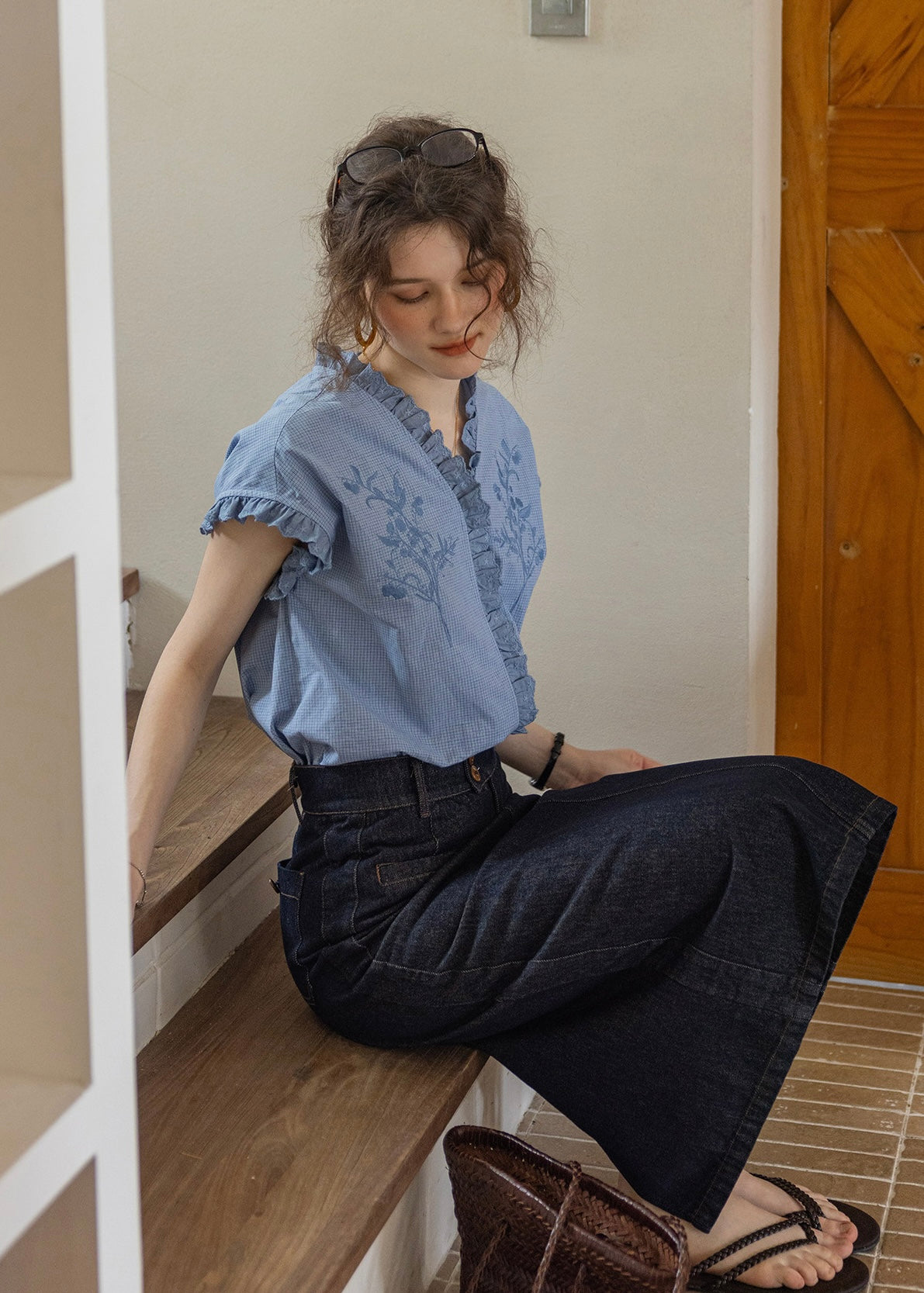 Embroidered Frill Sleeve Linen Blend Blouse(2COLOR)