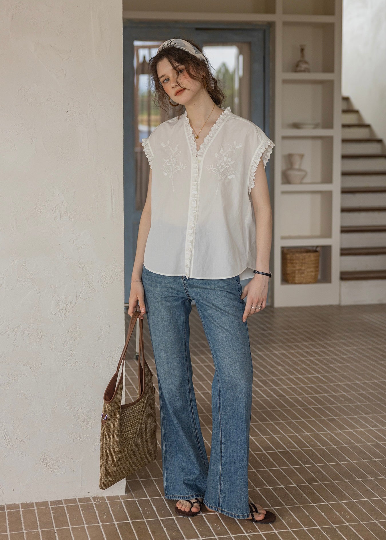Embroidered Frill Sleeve Linen Blend Blouse(2COLOR)