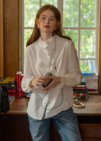 Cloud Jasmine Embroidered Lace Collar Blouse