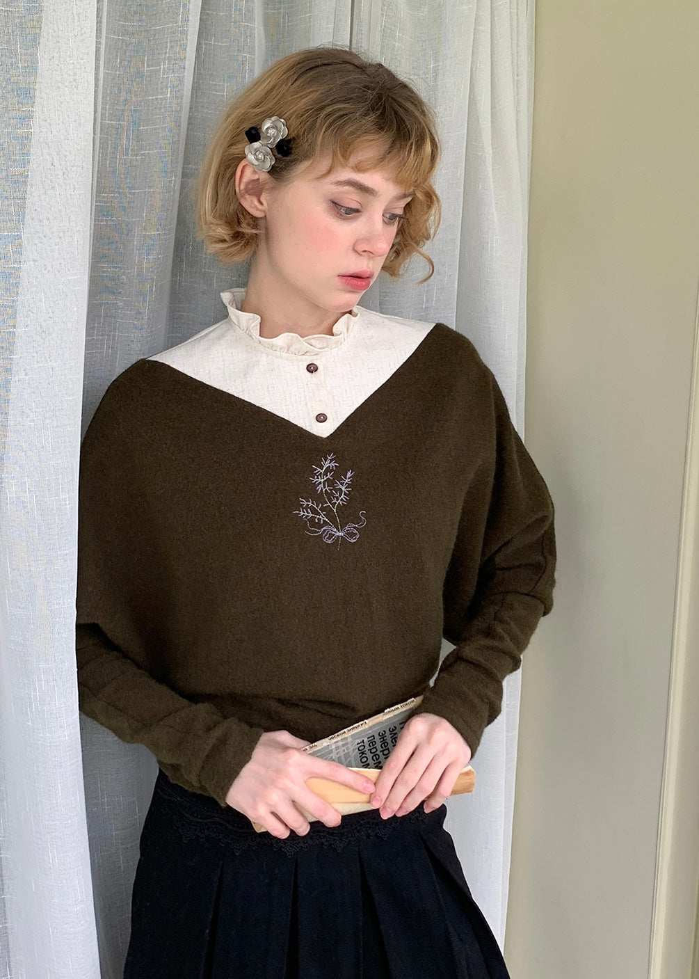 Olive Verse Embroidered Vintage Layered Knitwear