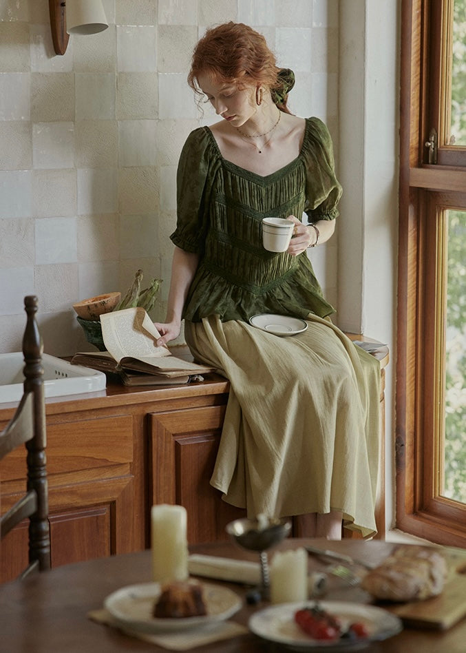 Château Garden Pintuck Blouse | Vintage Dark Green Peplum Top