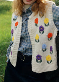 Vintage Daisy Embroidered Knit Vest