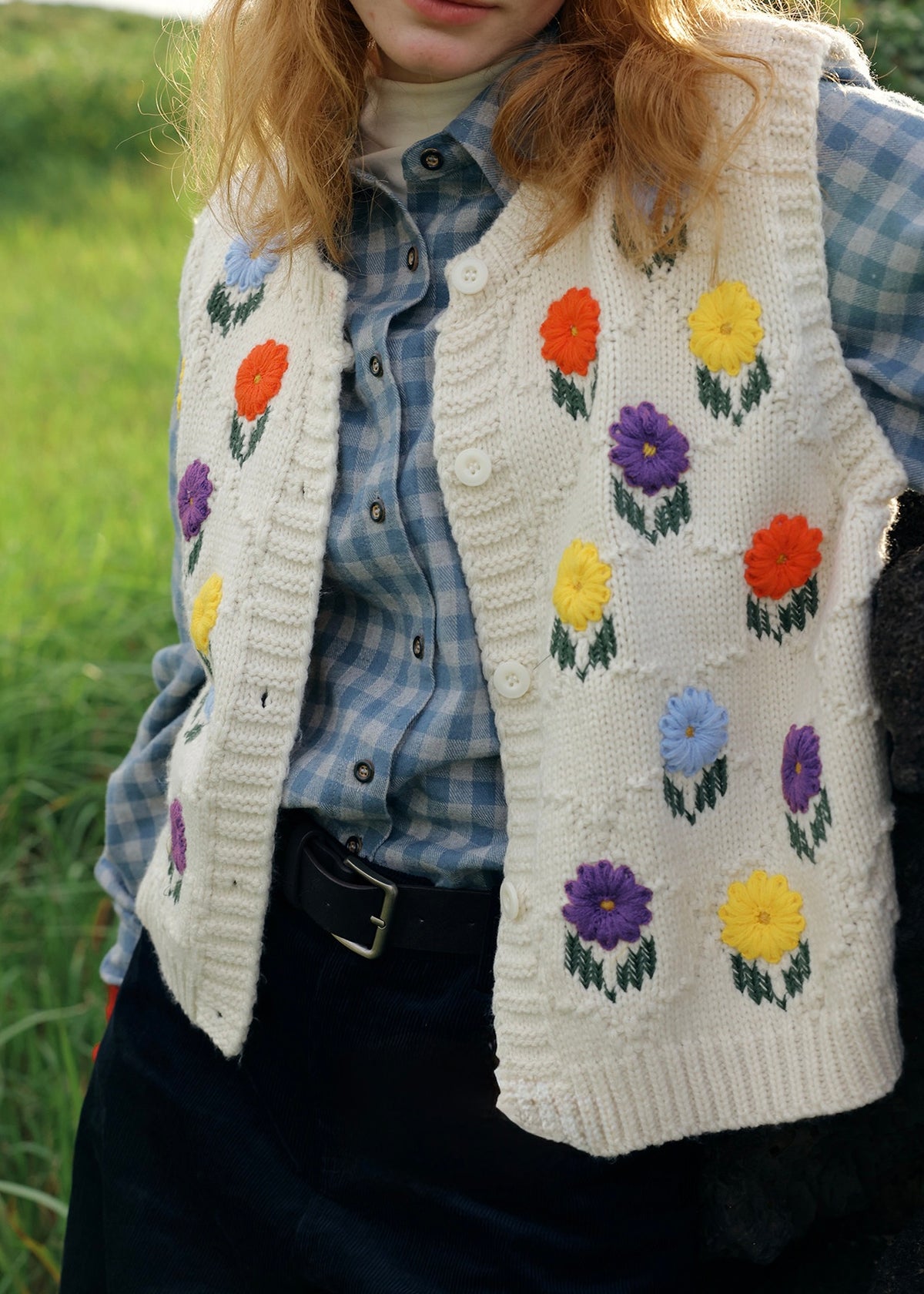 Vintage Daisy Embroidered Knit Vest