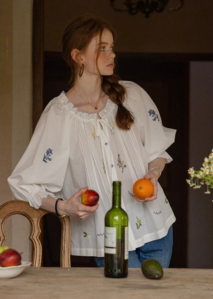 Meadow Poem Embroidered Blouse | Romantic Cotton Round Neck Shirt(2COLOR)