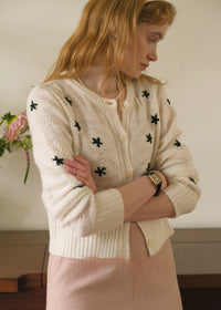Daisy Embroidered Vintage Cream Knit Wool Cardigan