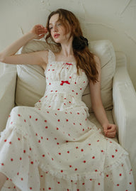 Strawberry Waltz Vintage Ruffle Lace Sleeveless Dress