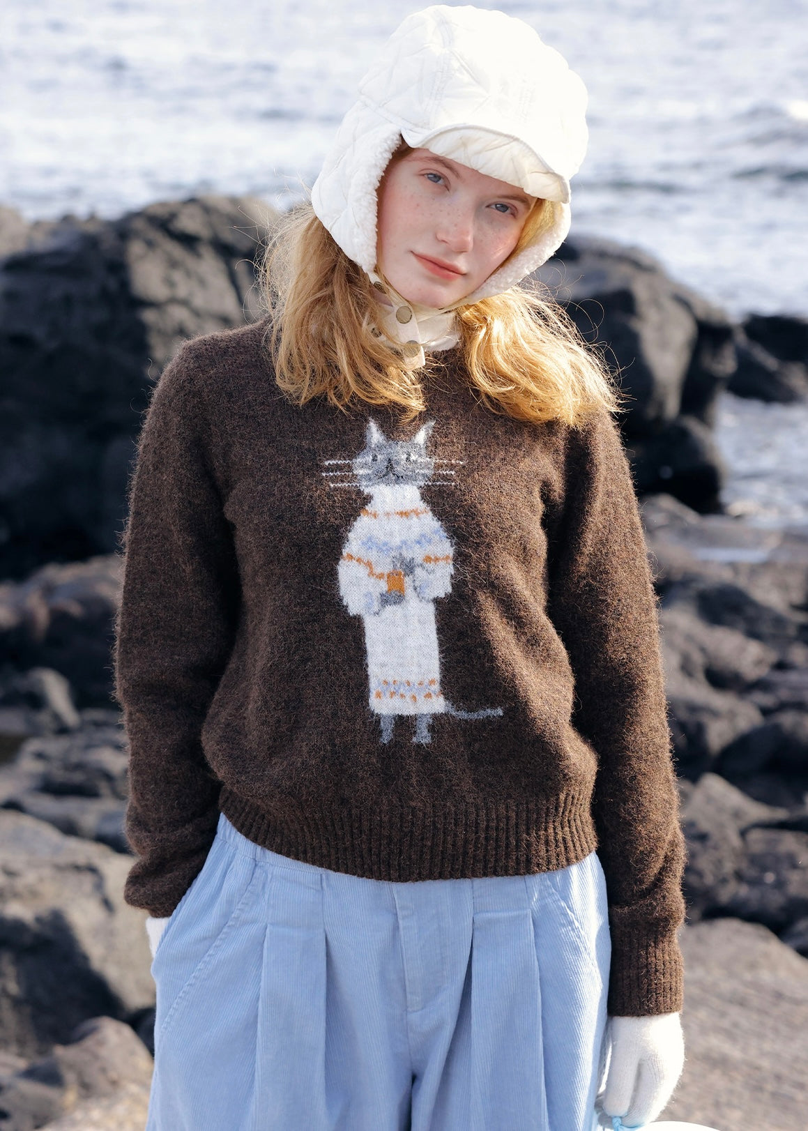 Vintage Cat Jacquard Crew Neck Knit Sweater