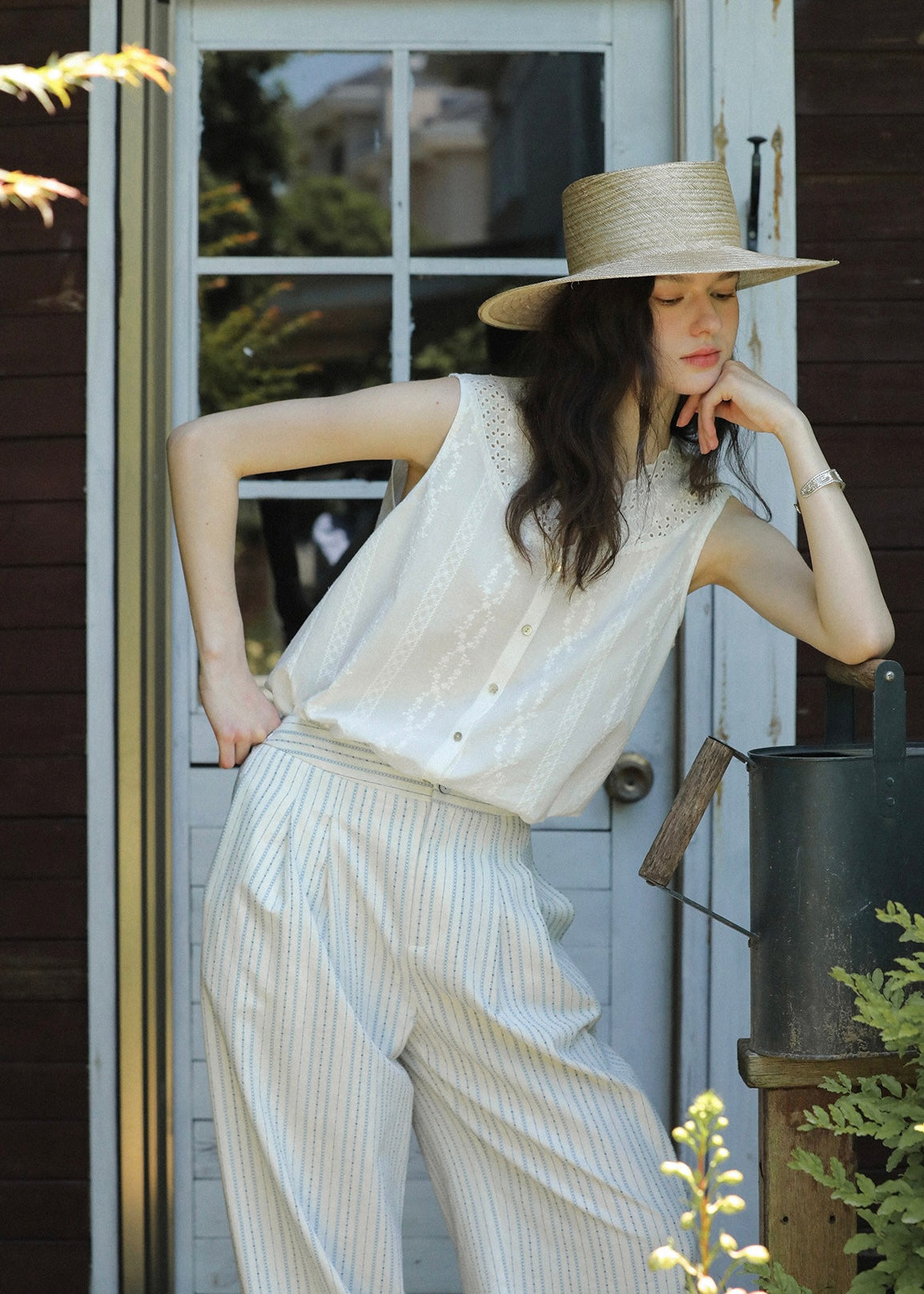 Élise Eyelet Lace Sleeveless Blouse