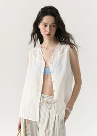 Élise Eyelet Lace Sleeveless Blouse