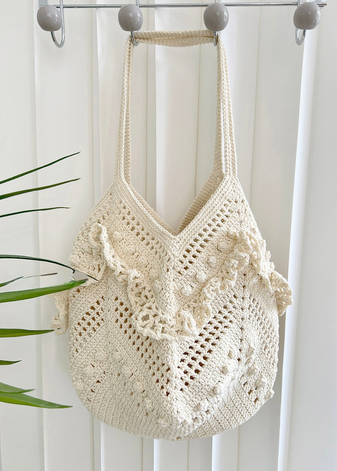 Ruffle Bloom Crochet Vintage Bag