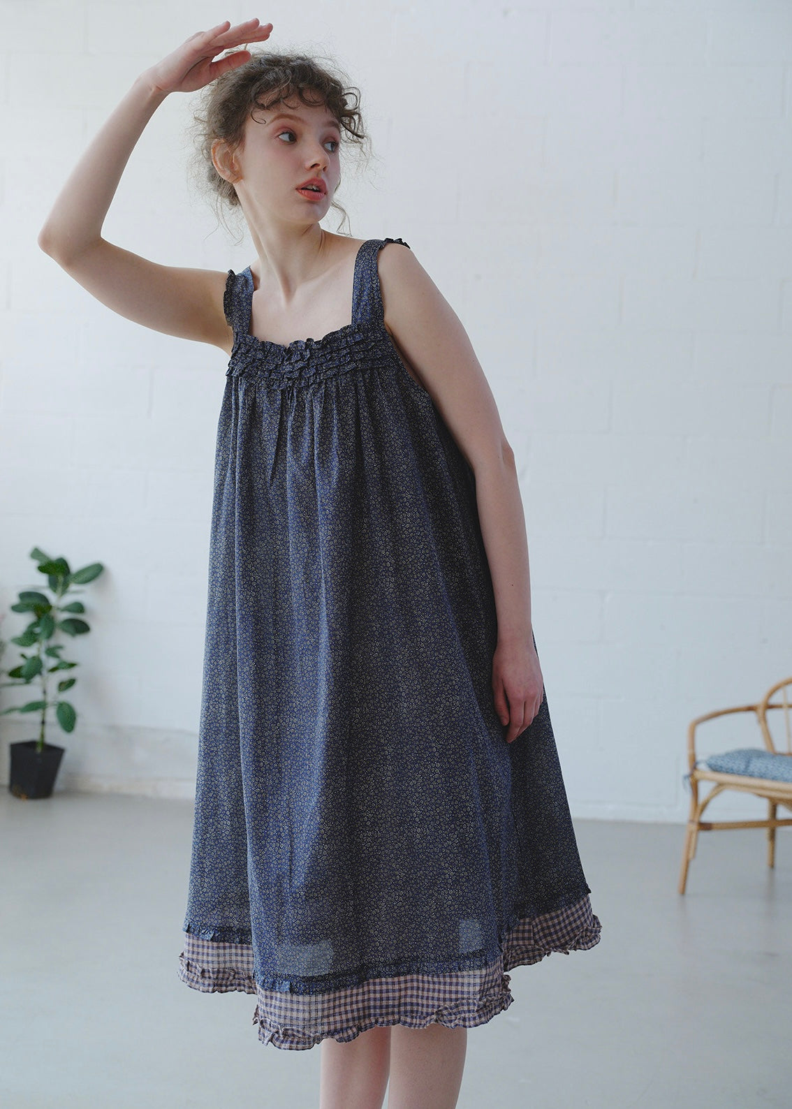 Noir Étoile Cotton Floral Sleeveless Nightdress