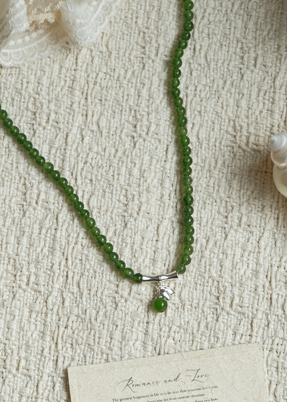 Jade Bead Pendant Necklace