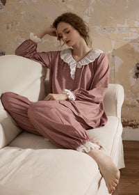 Vintage Pink Lace Collar Long Sleeve Women's Pajama Set