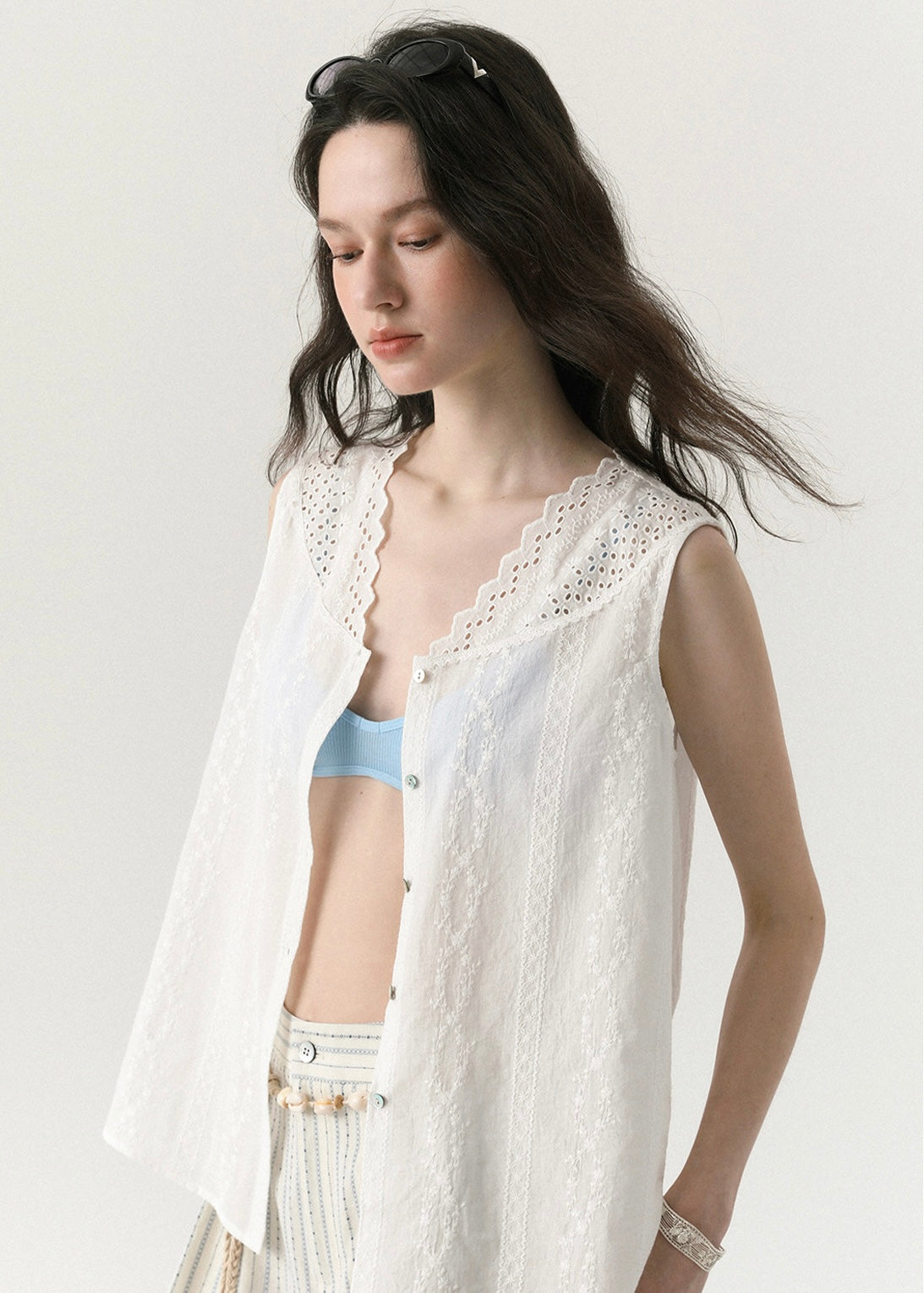 Élise Eyelet Lace Sleeveless Blouse