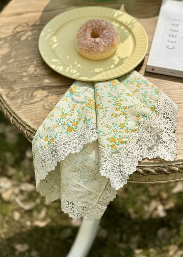 Sunprint Lace Floral Vintage Table Mat